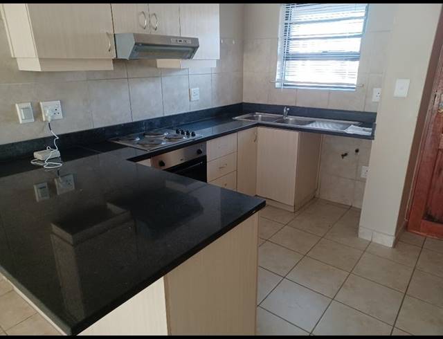 2 BEDROOM PROPERTY TO RENT IN BURGUNDY ESTATE